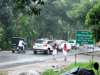 Humidity increased due to light rain, people got sweaty