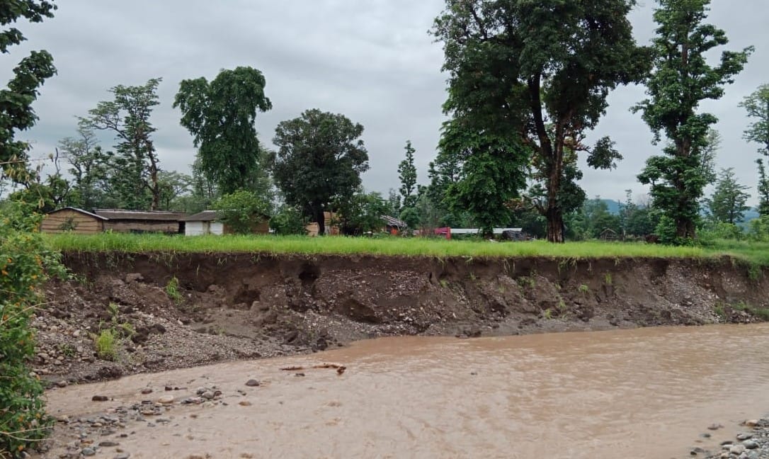 Helagoth's embankment in the grip of erosion