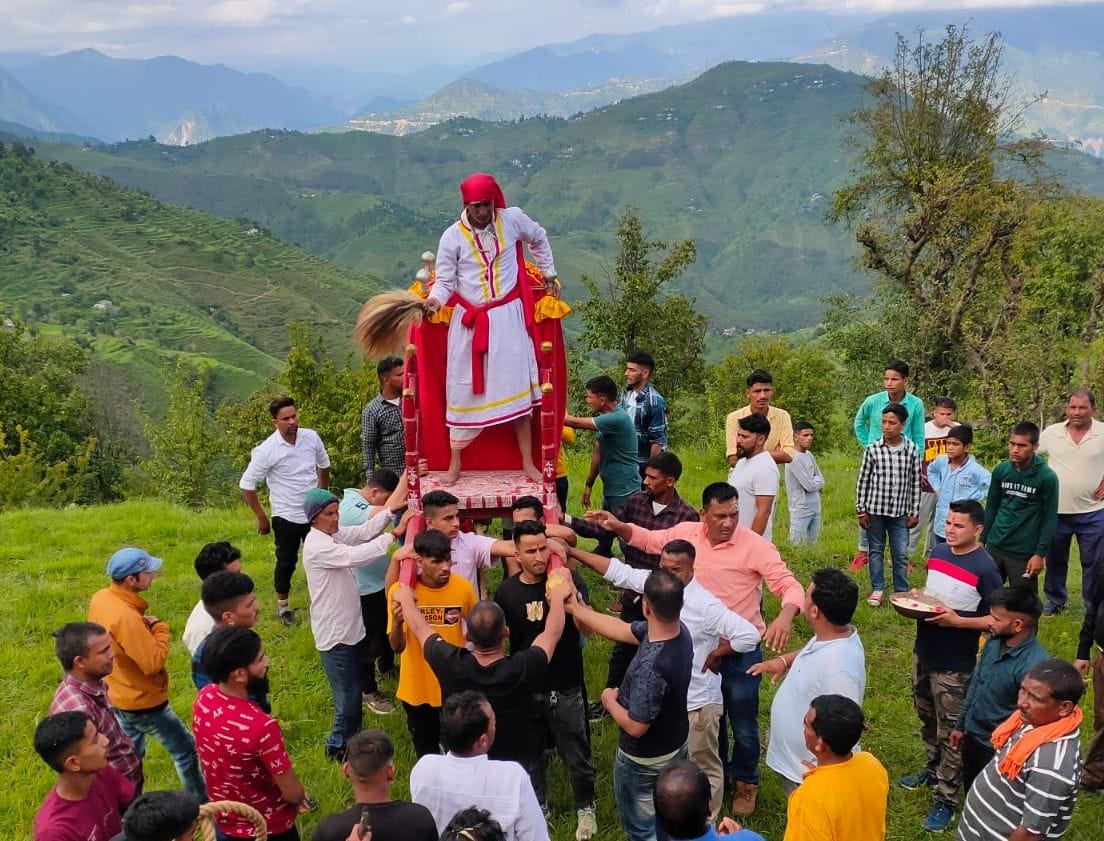 Thousands of people witnessed the procession of Brahma Devta
