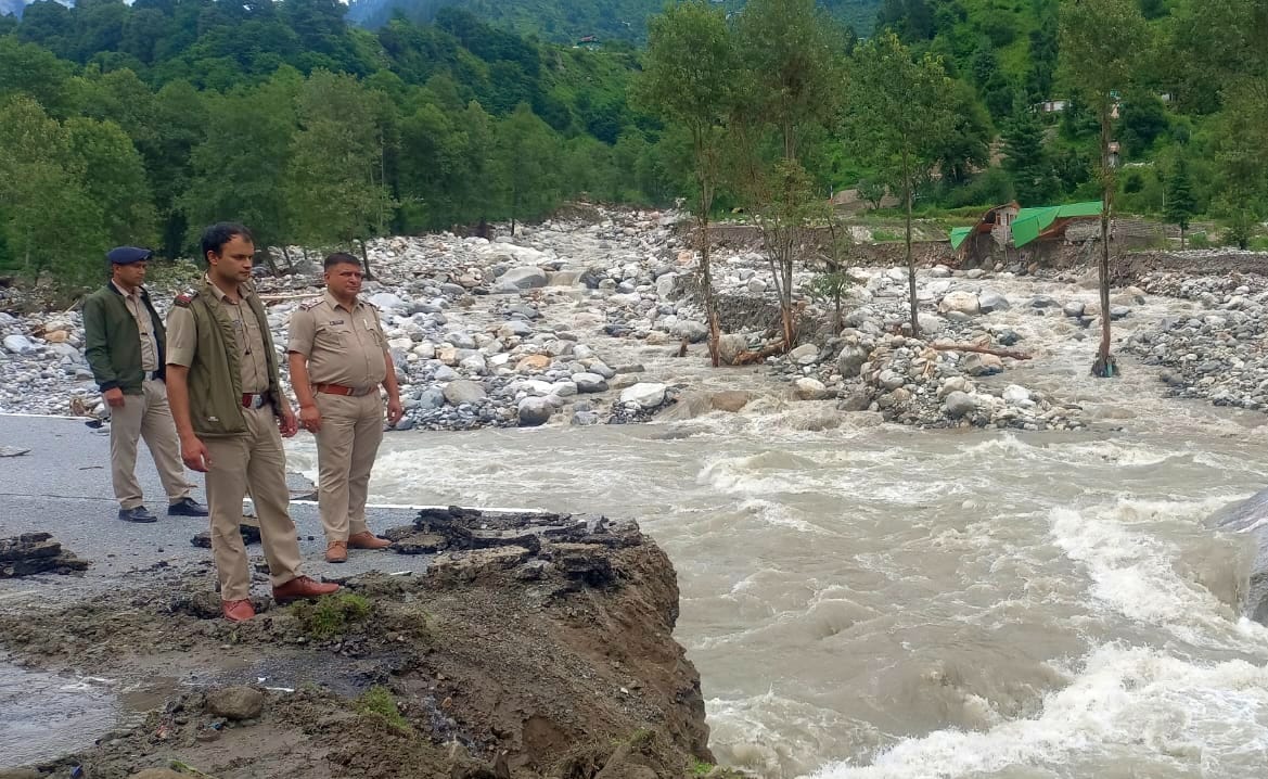Flood in Beas, disaster control room set up for missing people