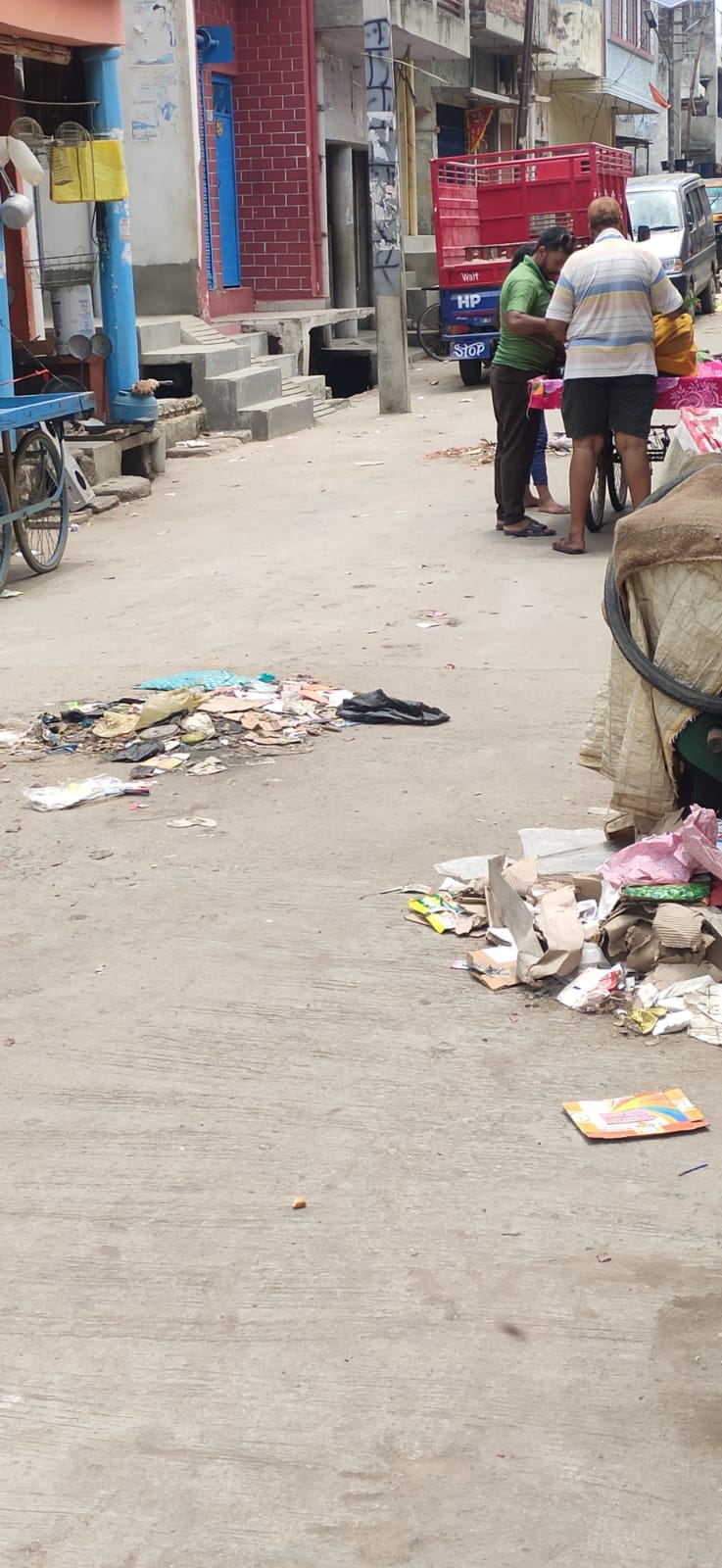 Garbage is not being picked up in Bakhira, people are troubled by the foul smell