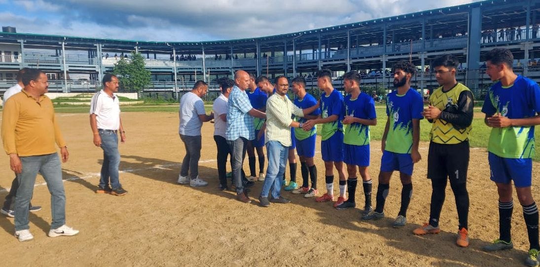 3-3 match between GIC and DSC