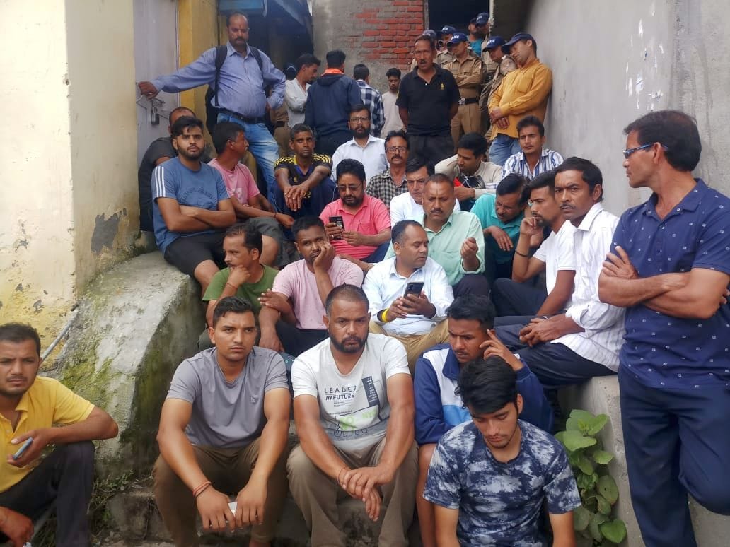 Sagar's dead body found, people upset over irrigation department