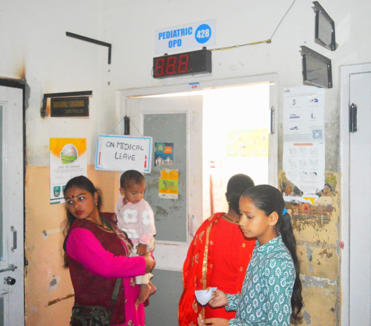 Child disease in the regional hospital since one and a half months

No specialist, even the ward became empty