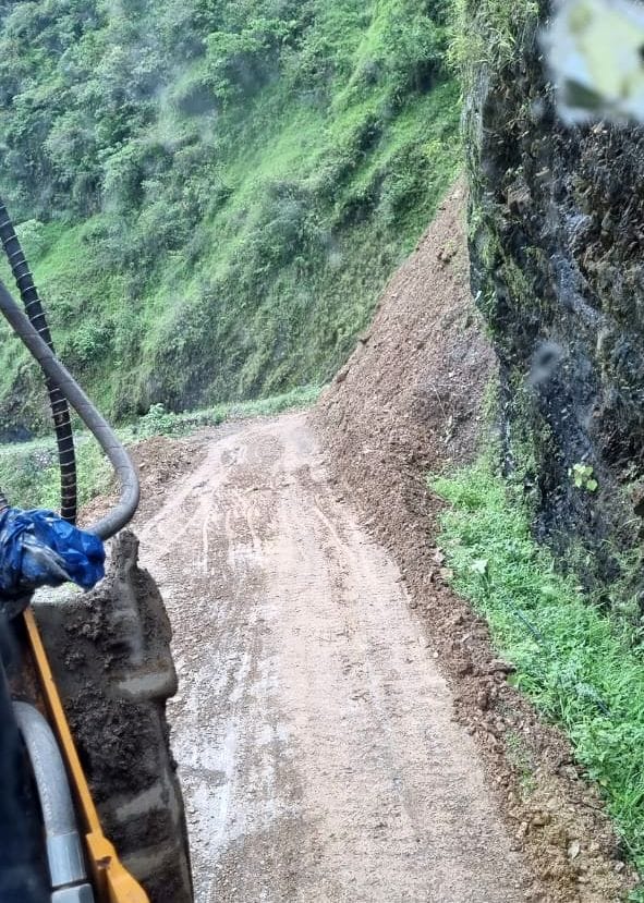 Road Block in Pithauragarh