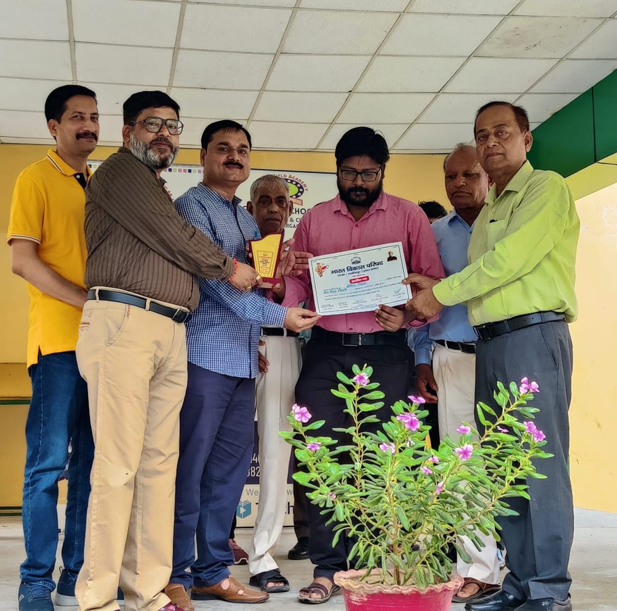 Bharat Vikas Parishad honored the meritorious