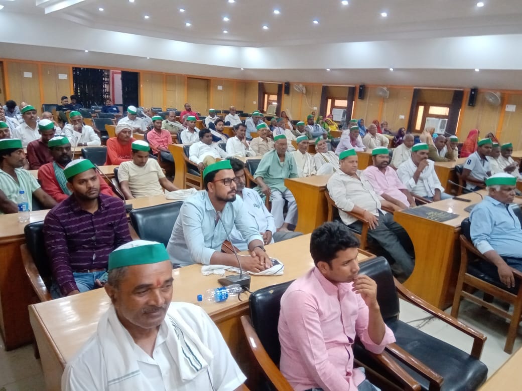 Stampede in Bhakiyu, 160 workers joined Bhakiyu apolitical
