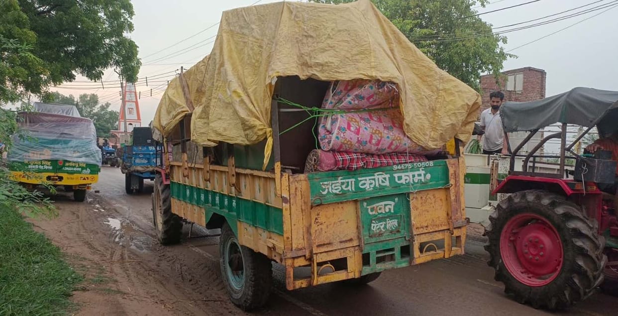 Migration of people started from Saharni and Nejadela Khurd, said - have suffered the pain of flood before, do not want to take risk this time
