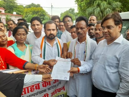 Congressmen protest against awarding Gandhi Peace Prize to Gita Press