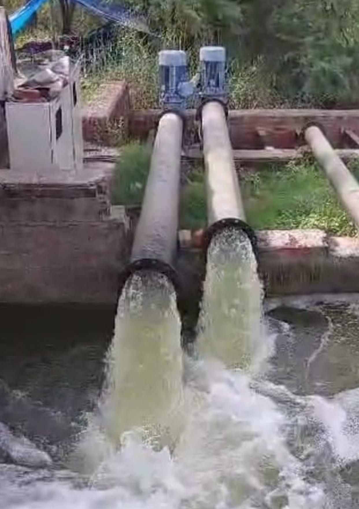 164 motors installed to drain water from fields and johads of 40 villages