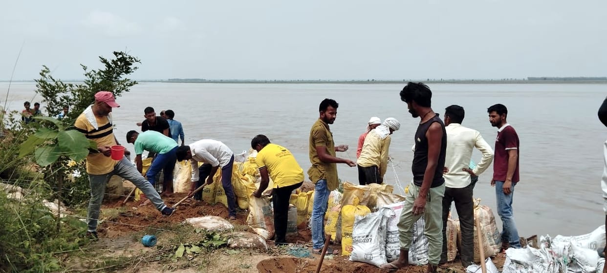 Erosion slows down near Galkha, stones change direction of stream