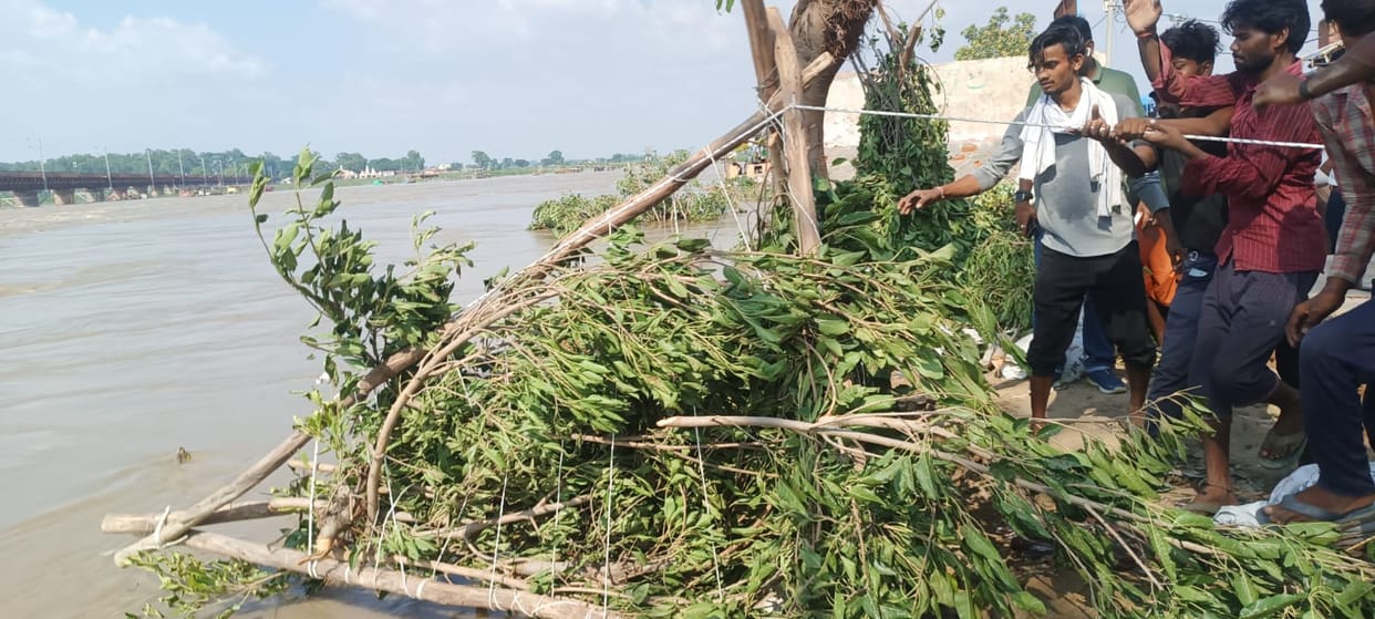 Two more trees merged in the Ganges, water moving towards the population