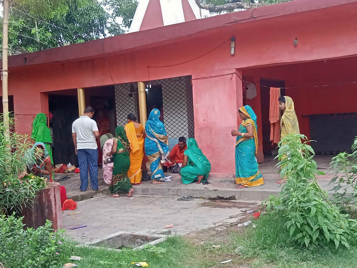 Devotees worshiped in pagodas