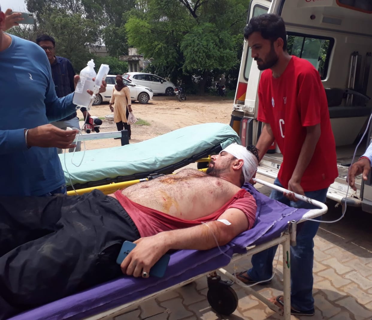 Youth Congress state spokesperson stabbed with knives, MP Dharmbir accused of attack
