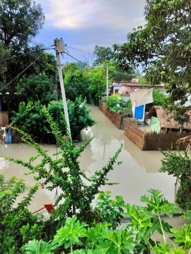 Sharda river water entered 25 houses of Chandia Hazara