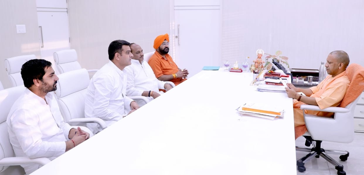 Problems related to floods placed before the Chief Minister