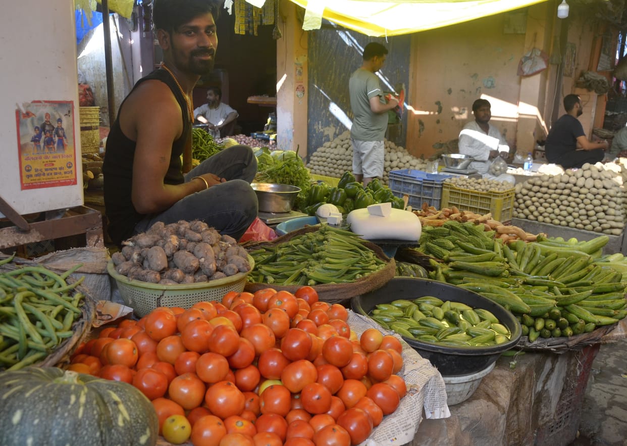 Vegetable Price Hike: garlic, coriander and green vegetables Rates Increase in Dehradun