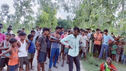 Dead body of a young man found on the bank of a pond
