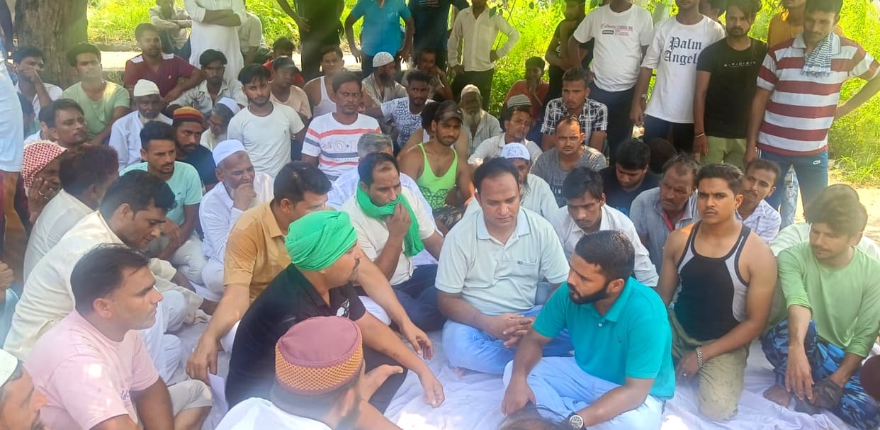Farmers protest at the power sub-station