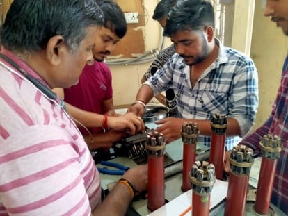 Fault in the trolley of Benhar feeder disrupted the electricity of many localities for four hours