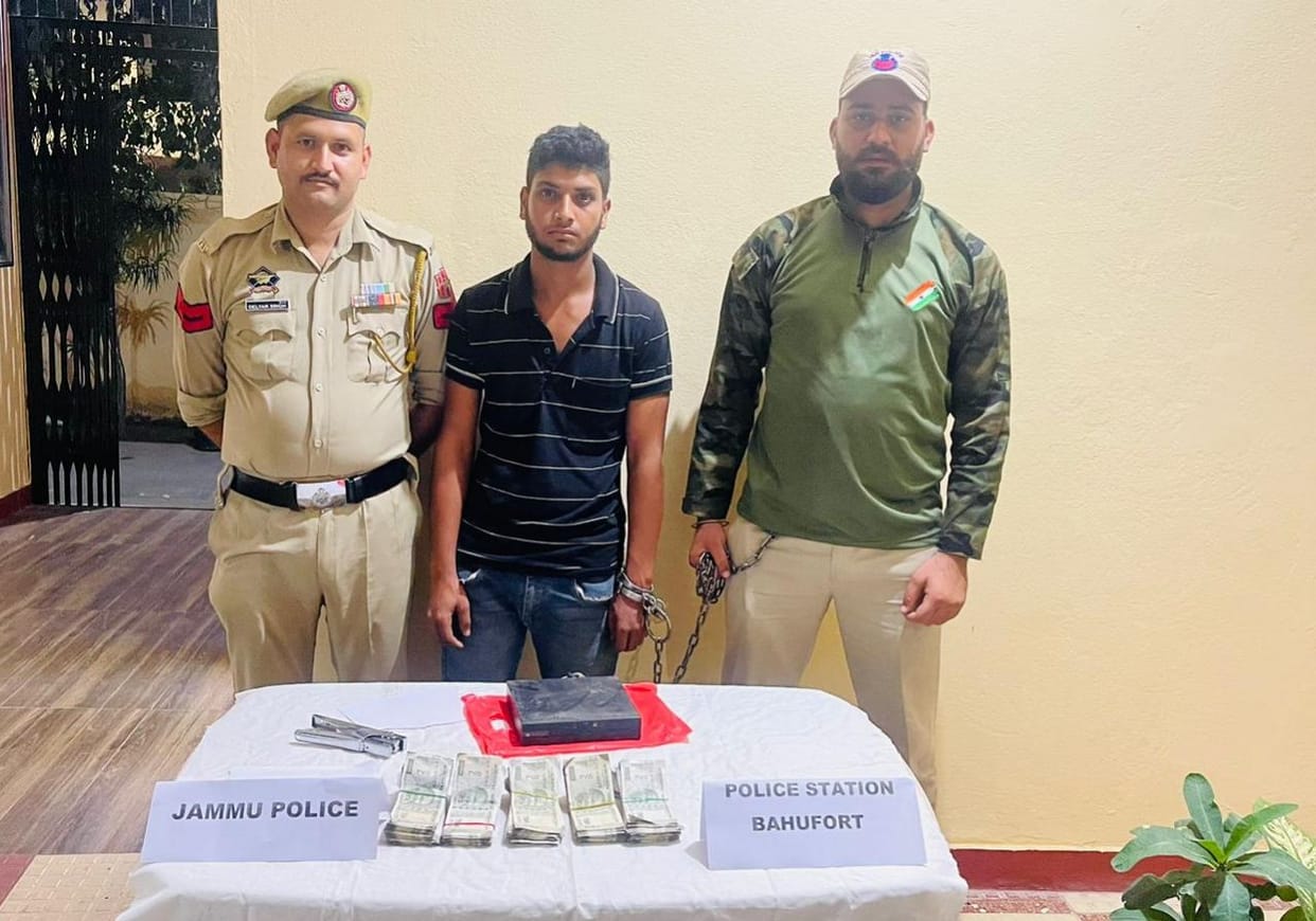 theft case, one arrested