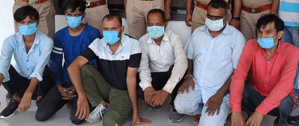 Six accused of gang stealing batteries from towers arrested