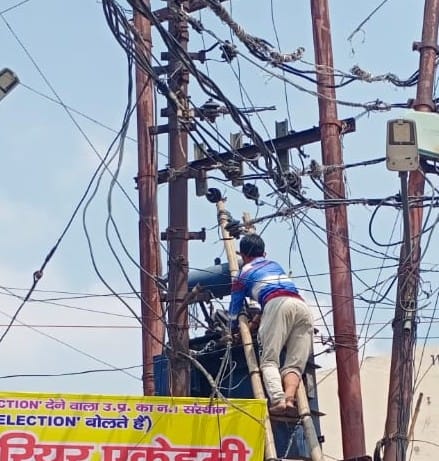 The electricity of eight localities in the city was buzzing overnight, people were crying in the heat