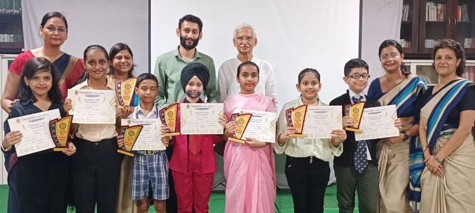 Team E in general knowledge and Krishna Sadar topper in news presentation