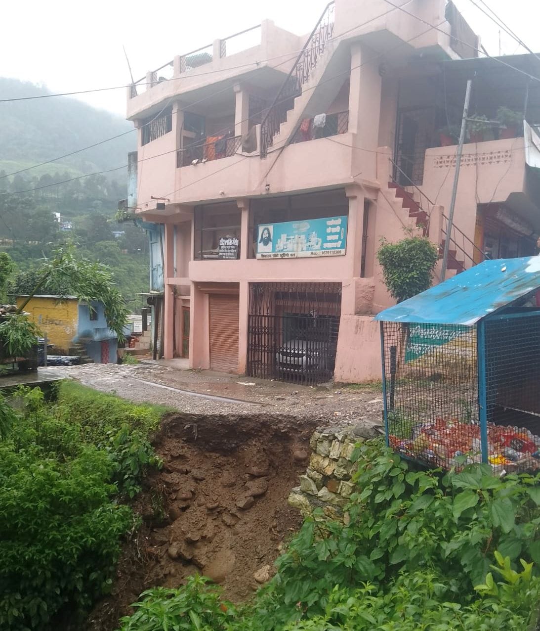 Six houses in danger in Dethal Tok of Zarajibali
