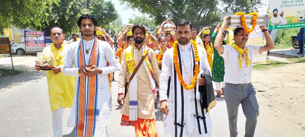 The sins of many births get destroyed just by listening to Shrimad Bhagwat Katha
