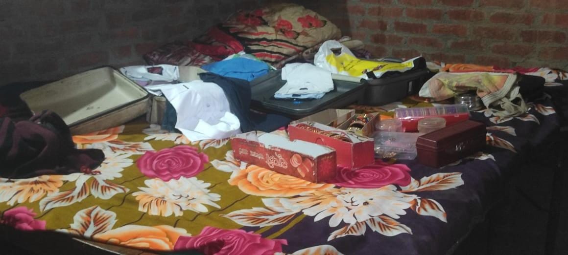Goods worth more than 10 lakh stolen from six houses
