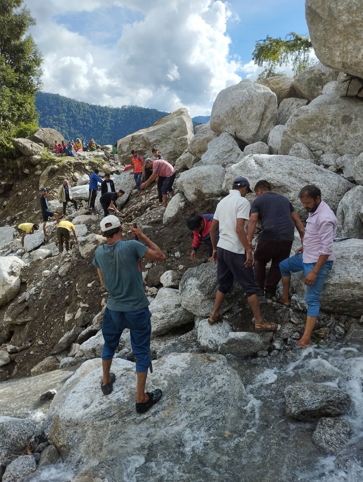Landslide in Pithauragarh