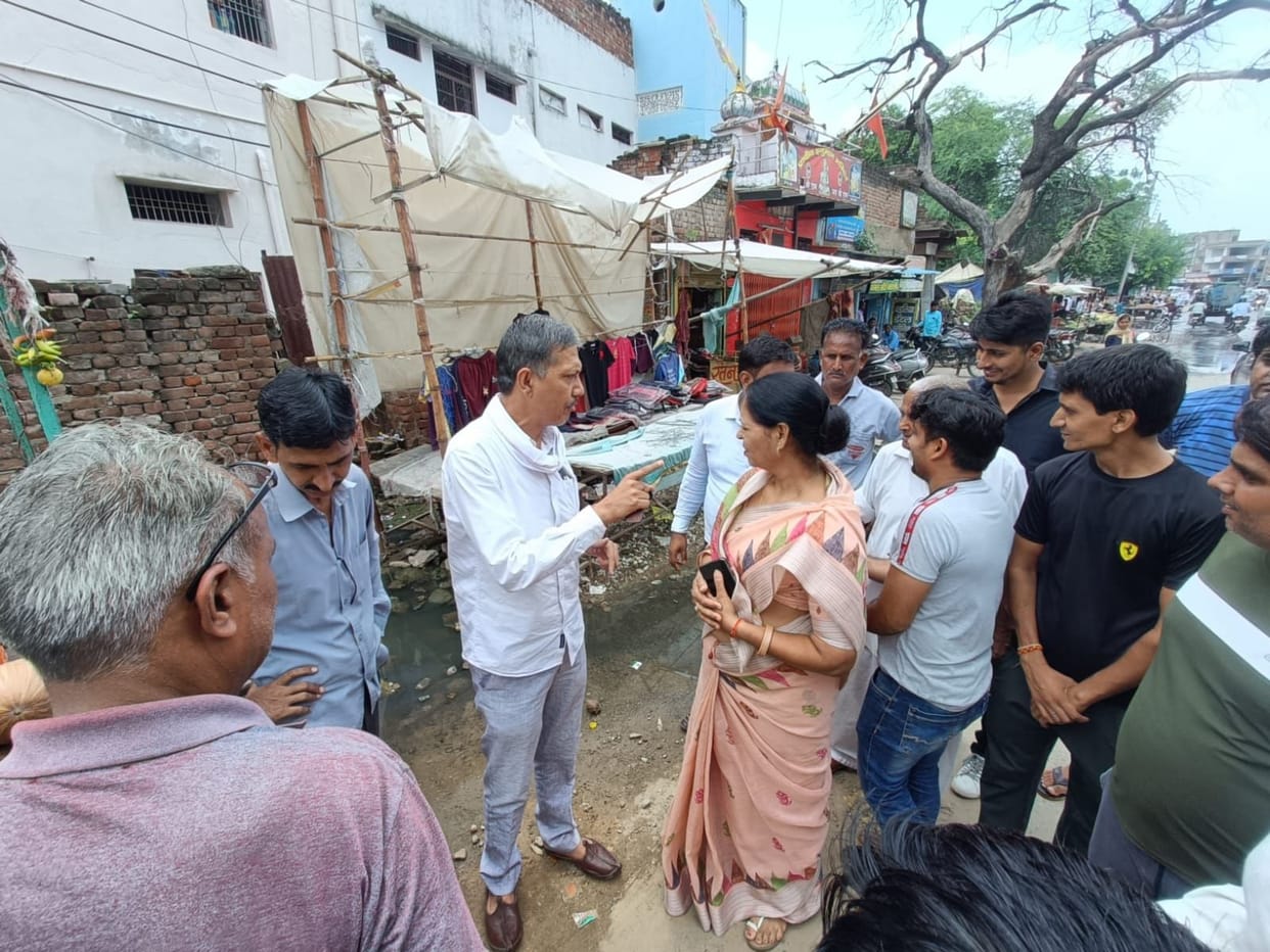 Contaminated water and dirt increased shopkeepers' problems after rain