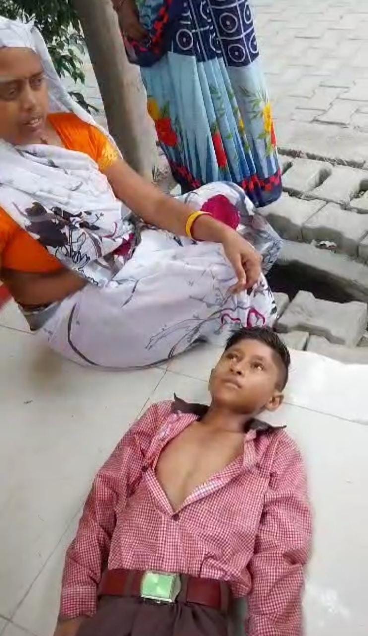 Primary school student fainted due to humid heat