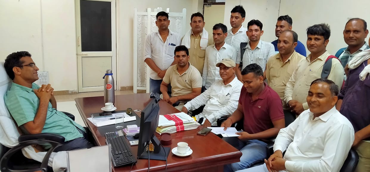 Roadways Joint Employees Union met the General Manager regarding the settlement of pending cases