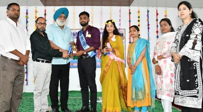Dev Mr Farewell and Vandana elected Miss Farewell