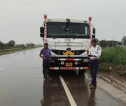 99 drivers were challaned for ignoring traffic rules