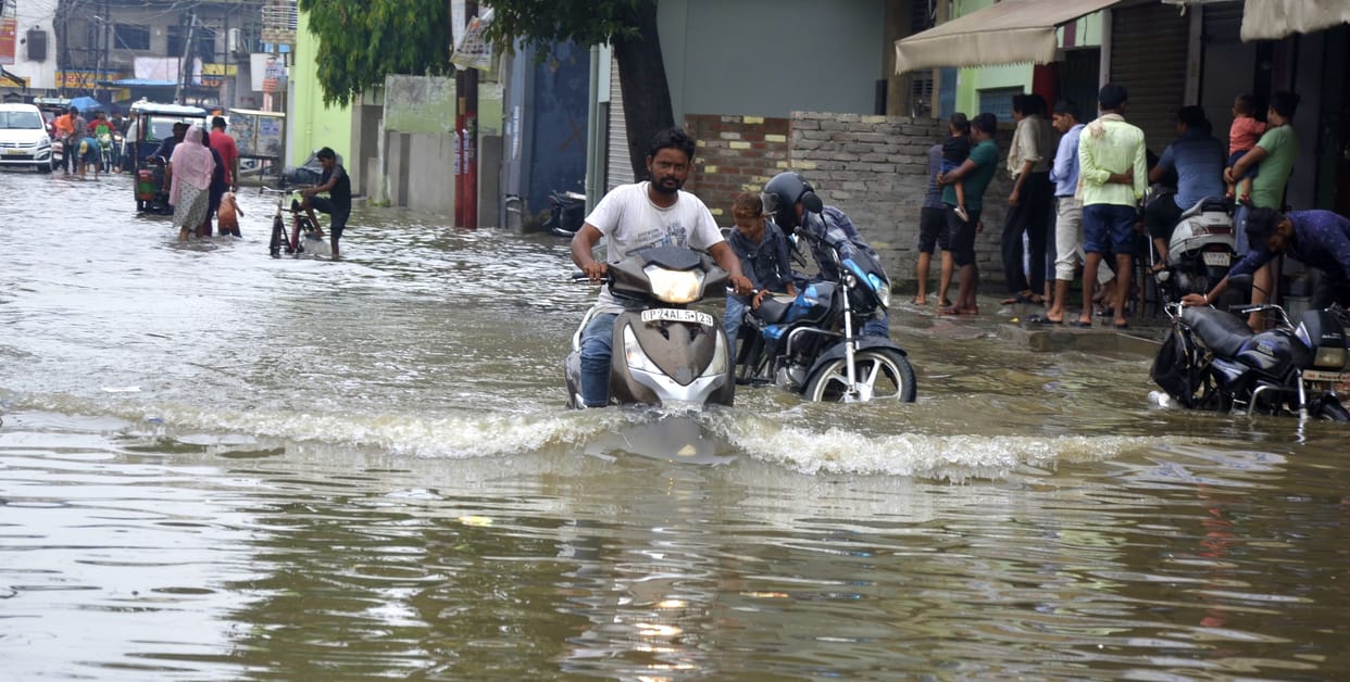 The rain gave relief from the heat, storm