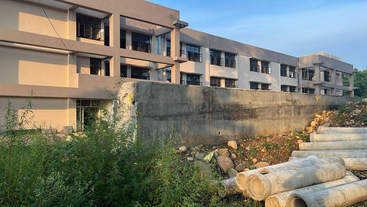 Kendriya Vidyalaya Nadaun Construction work incomplete