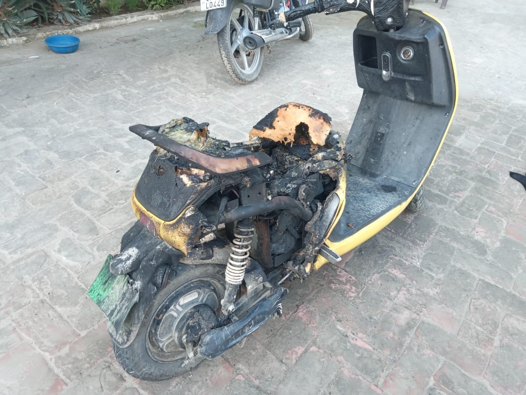 fire in scooty