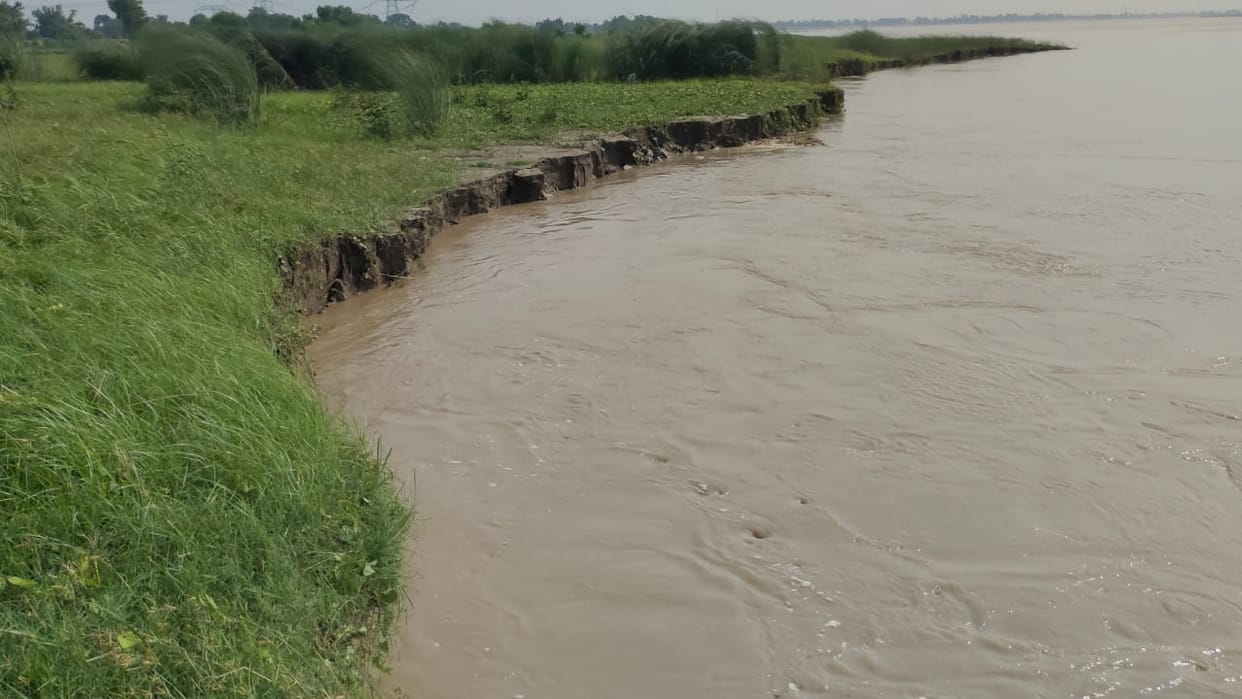 sir u river water lable