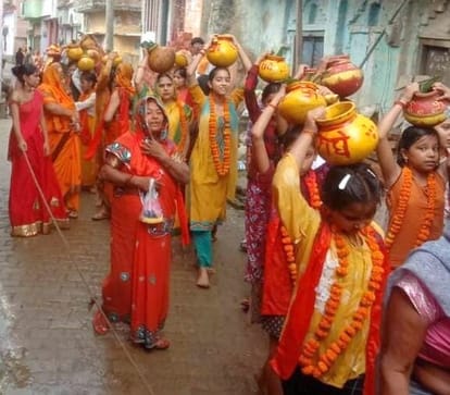 Kalash Yatra taken out before Bhagwat Katha