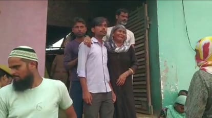 Tried to burn eight years ago, now took life by cutting neck