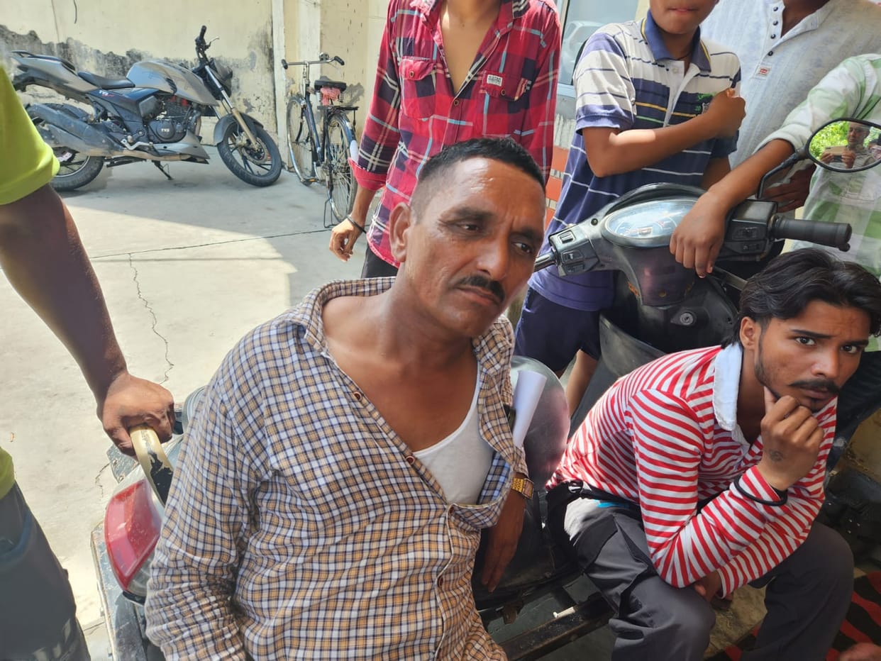 Councilor's son beat up NAPA servant, angry workers piled garbage in front of councilor's house