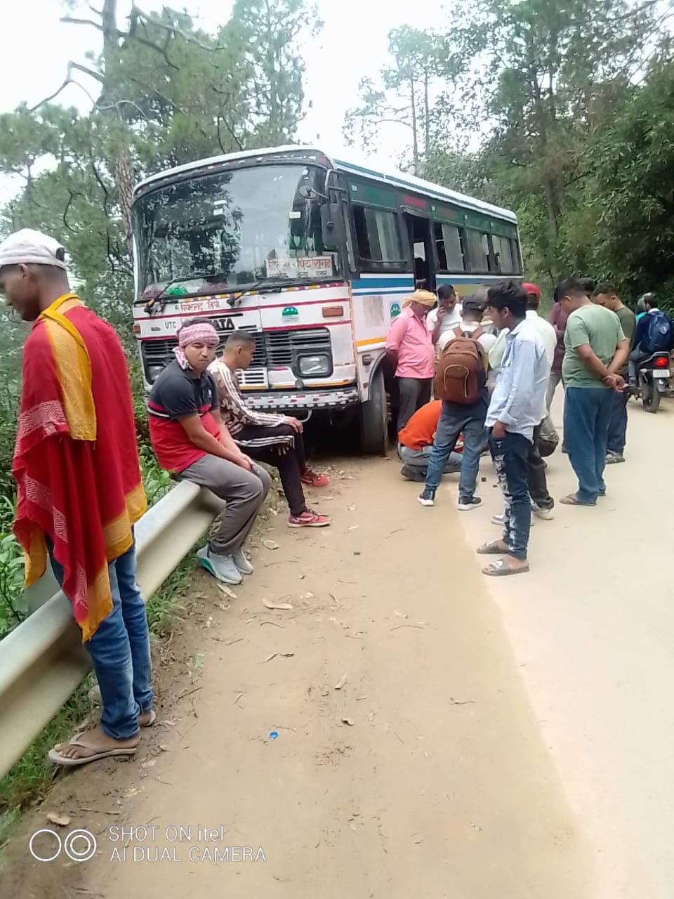 Steering failure of roadways bus 20 people narrowly escaped