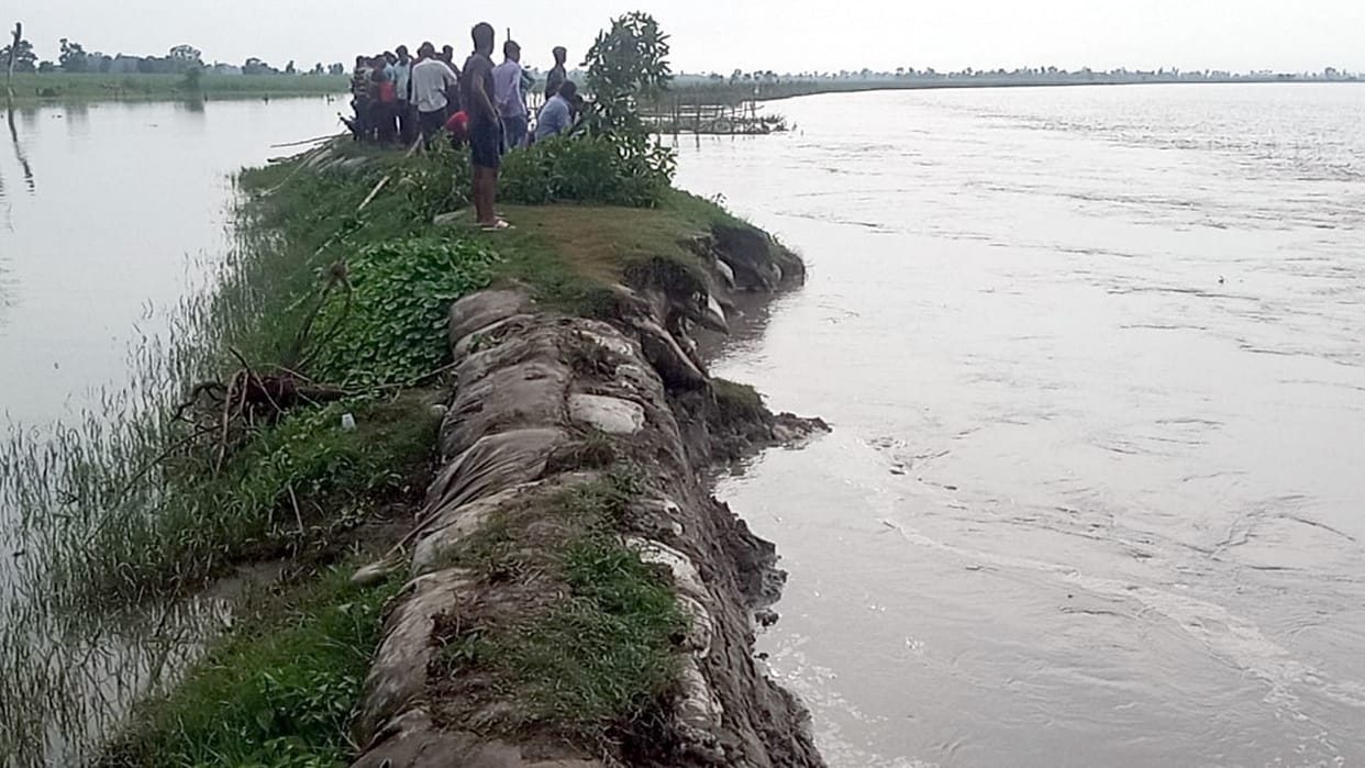 Some part of the dam cut off due to Sharda's boom in Bijua