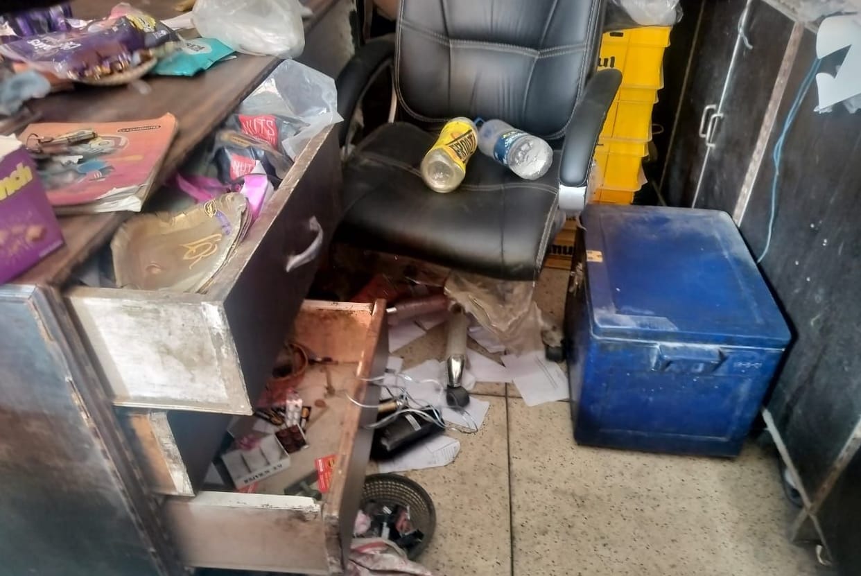 Theft in three shops, thieves also took away DVR