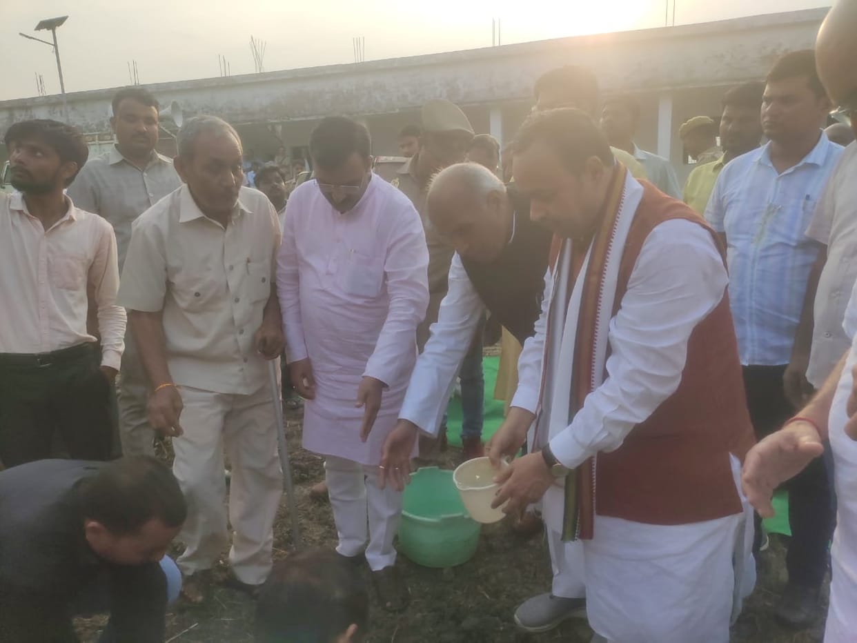Cooperative Minister JPS Rathore planted saplings
