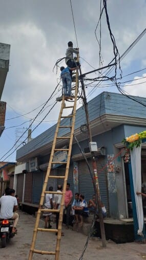 City's power system derailed, anger among people