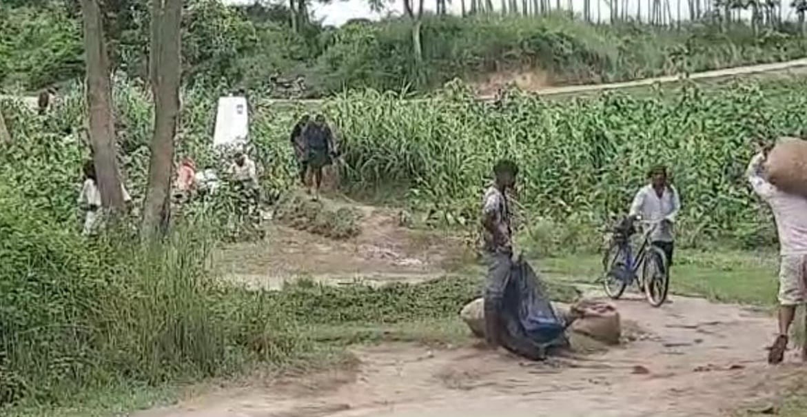 India imposes ban, Nepal taxes, smugglers are taking advantage